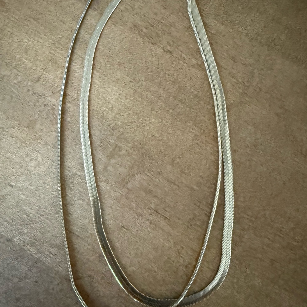 Elegant Gold Necklaces